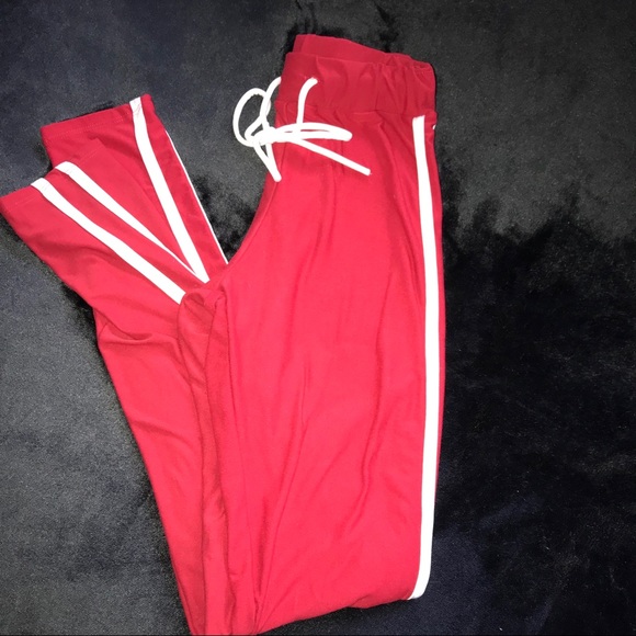 Red & stripped two-piece - Picture 2 of 4